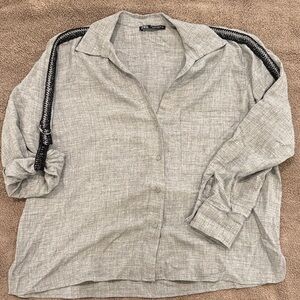 Zara Light Gray Casual Button-Down Shirt